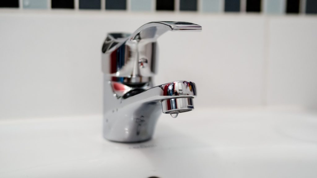 Utiliser un réservoir sous pression pour lutter contre la faible pression de l'eau